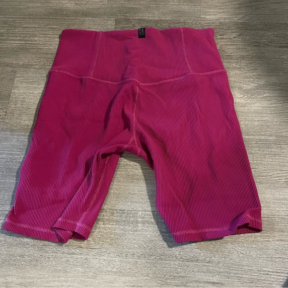 Athleta athletic shorts - Picture 2 of 3